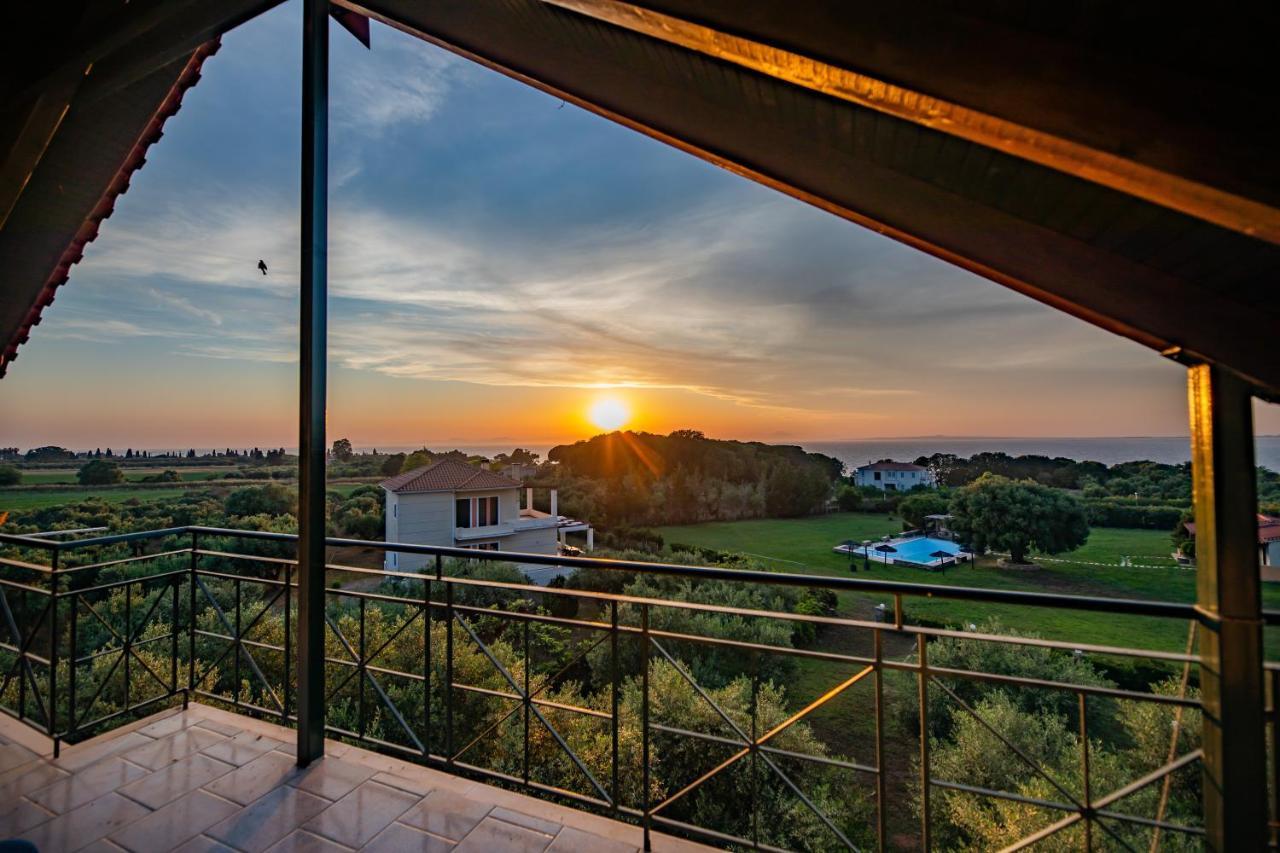 Villa Georgina B&B Katakolo Bagian luar foto