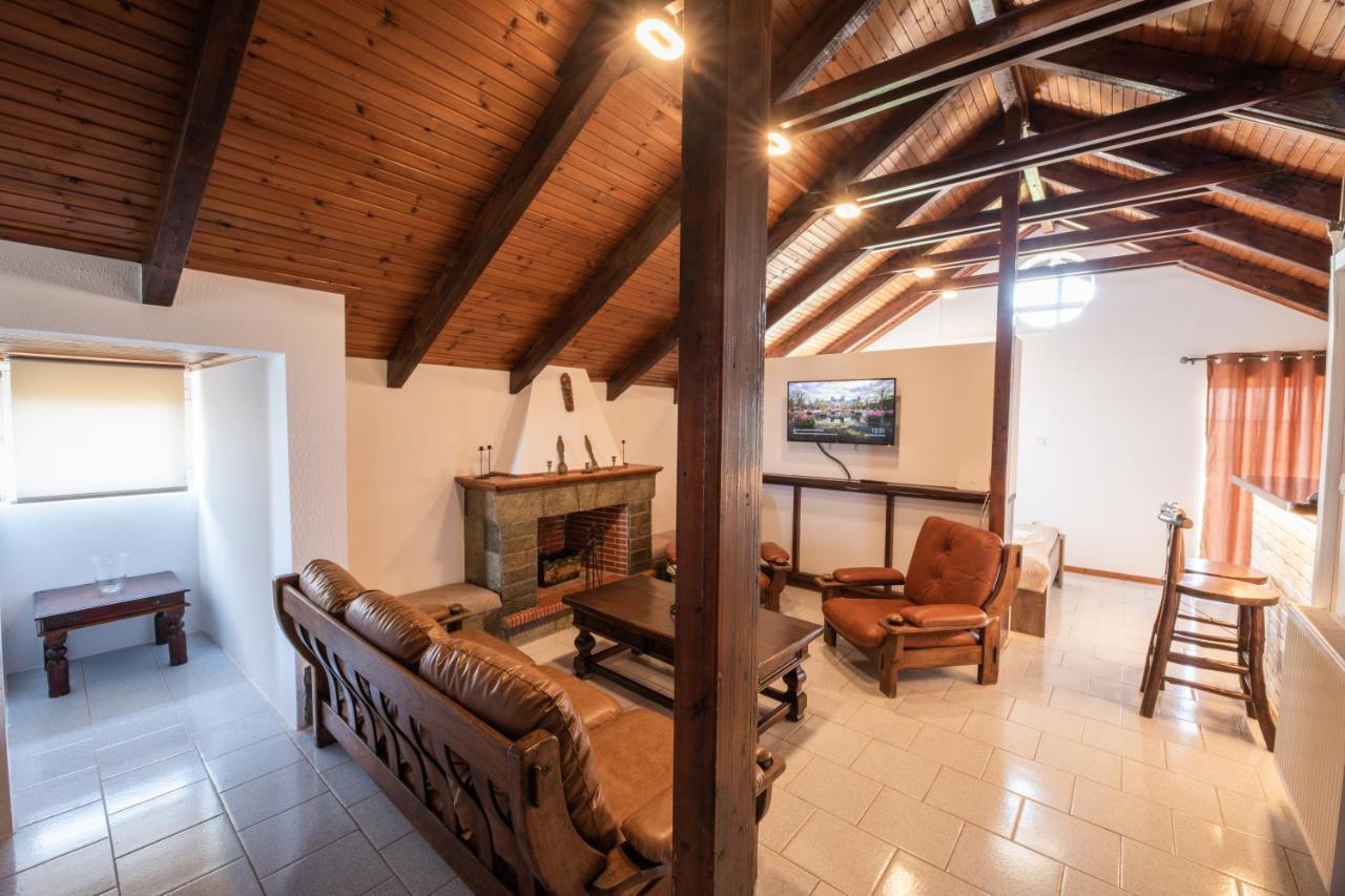 Villa Georgina B&B Katakolo Bagian luar foto