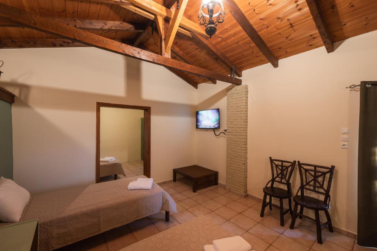 Villa Georgina B&B Katakolo Bagian luar foto