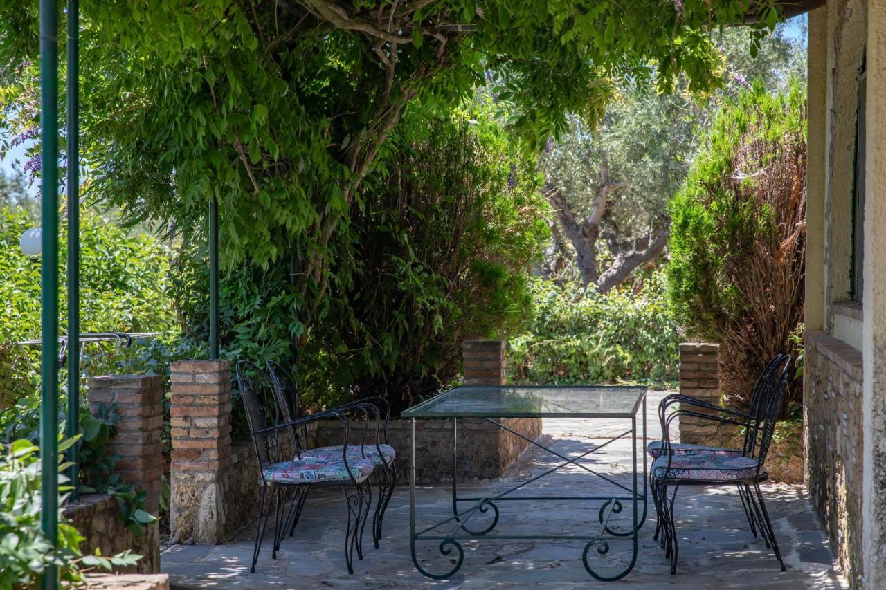 Villa Georgina B&B Katakolo Bagian luar foto