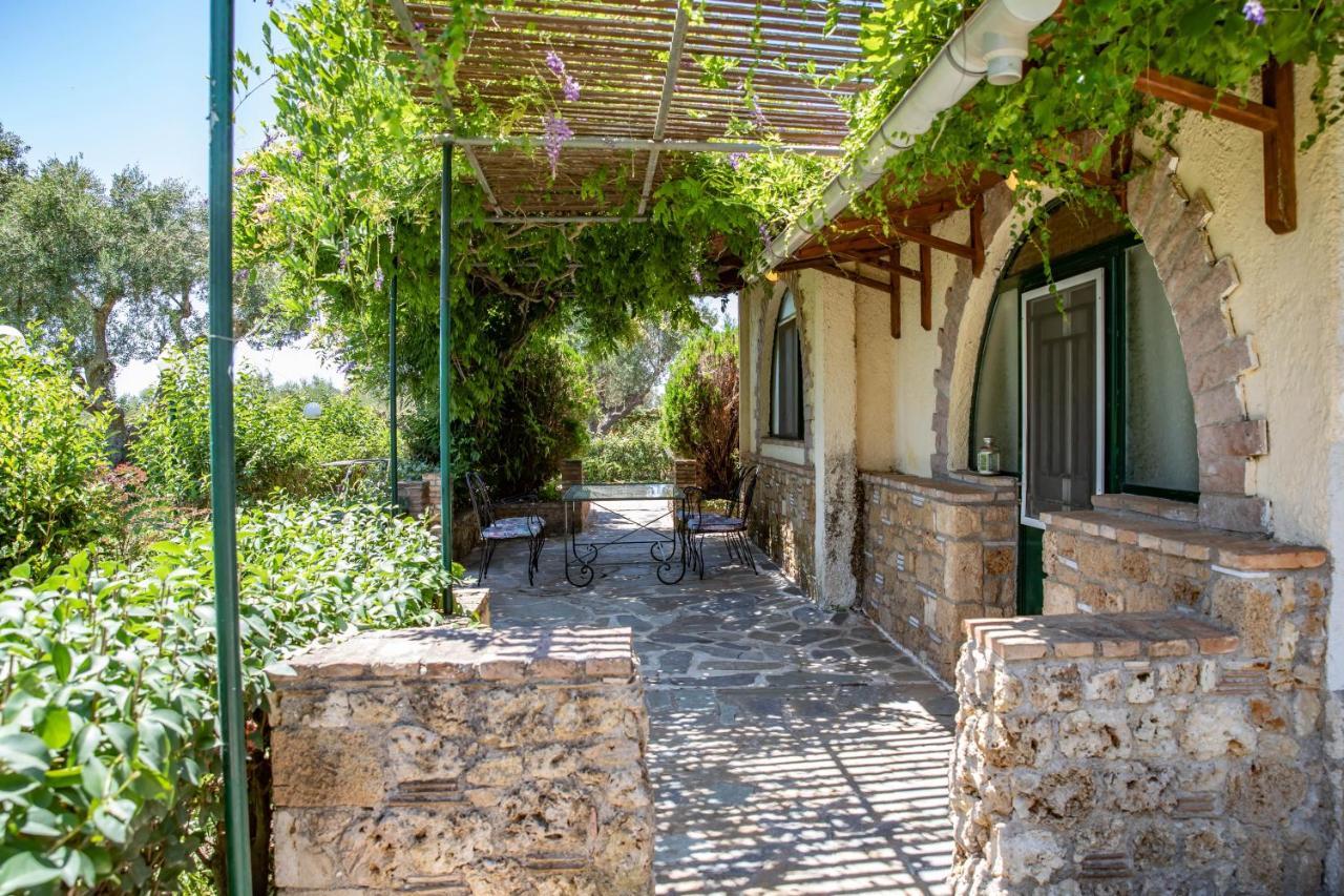 Villa Georgina B&B Katakolo Bagian luar foto